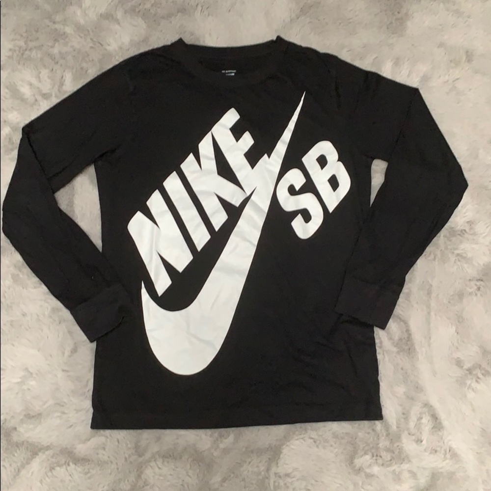 Nike Skateboarding Long sleeves (Pre-owned)